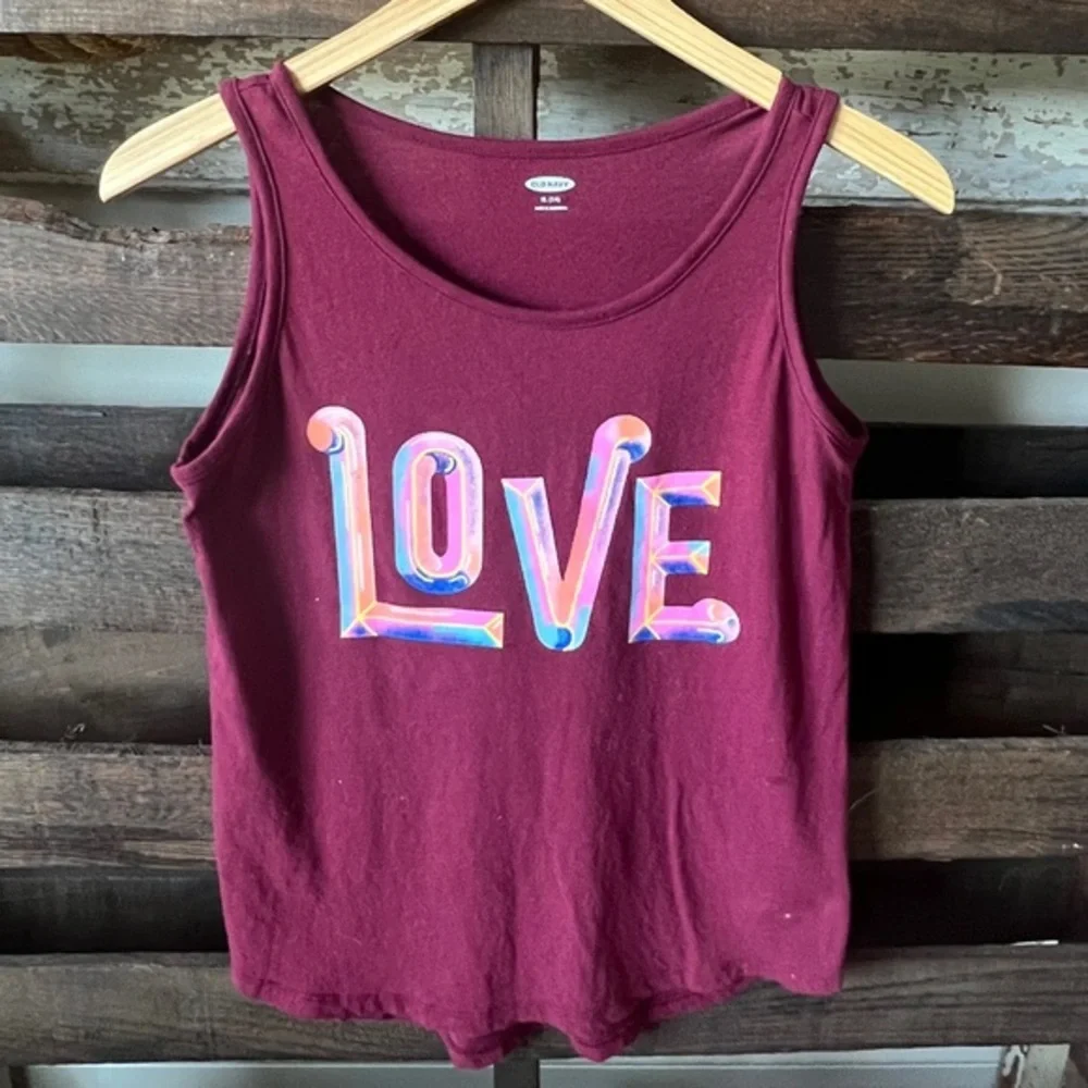 OLD NAVY Girls Graphic Tank in Burgundy XL (14)